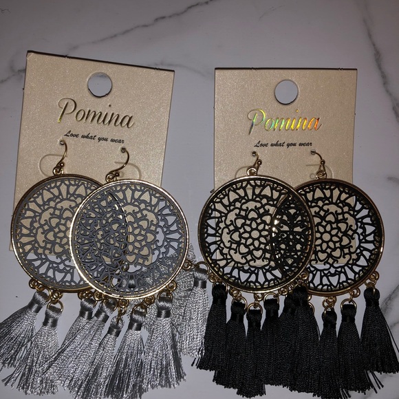 Jewelry - boutique earrings 🛍